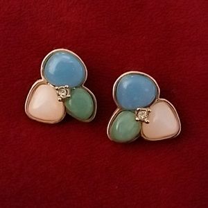 Avon post earrings